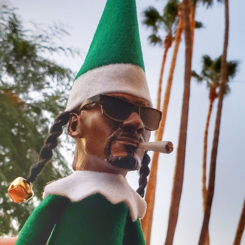 Snoop on A Stoop Christmas Elf Doll  Ornaments Figurines